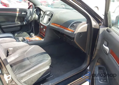 2013 Chrysler 300 Motown from USA, damaged, VIN 2C3CCAAG0DH603557